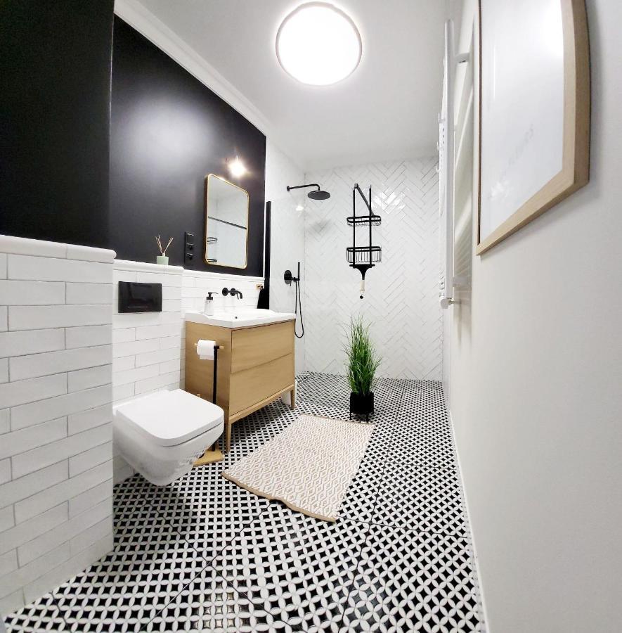 Komfortowy Apartament Przy Bramie Targowej Z Tarasem- Old Town Elblag Buitenkant foto